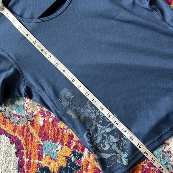 Mountain Hardwear Women’s Mountain Above the Clouds T-Shirt Size Small - Picture 8 of 9